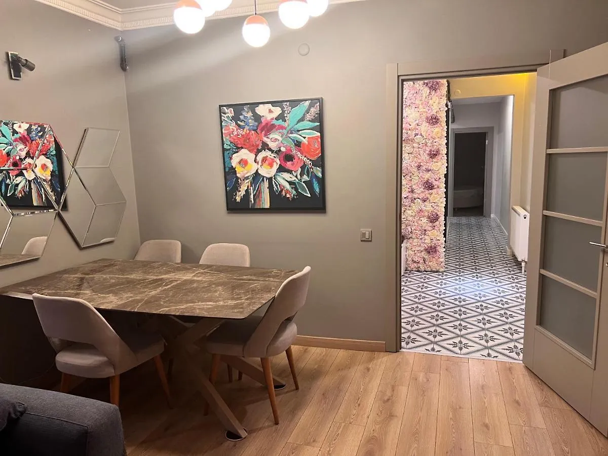 Center Of Istanbul, Luxurious, Nodern, Full Flat Apartment